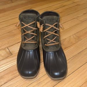 Womens Sperry Saltwater Duck Boots. Size 7.5